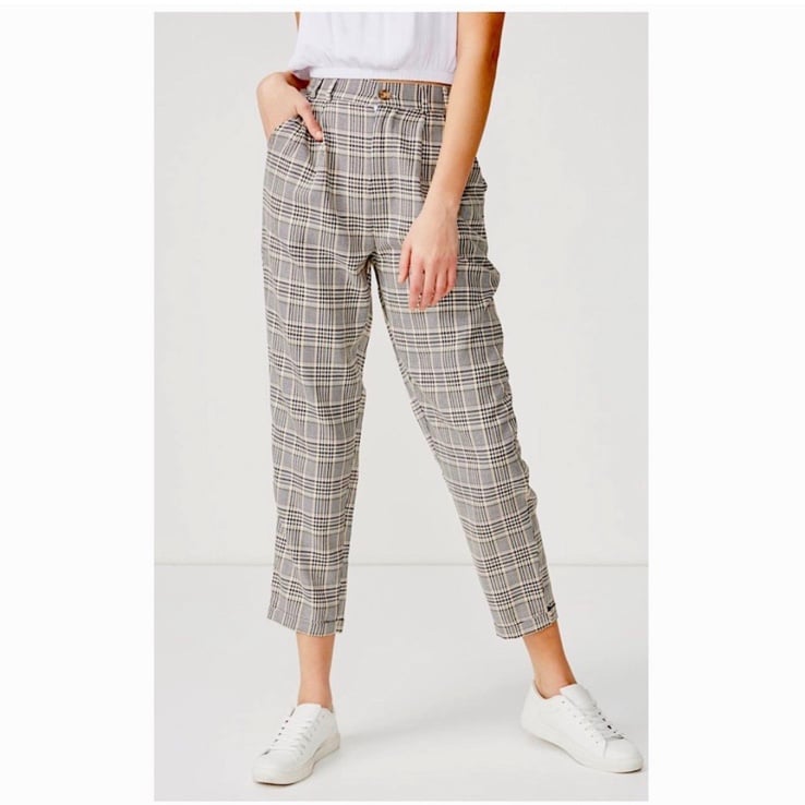 Comfortable COTTON ON Plaid cropped relaxed straight pa