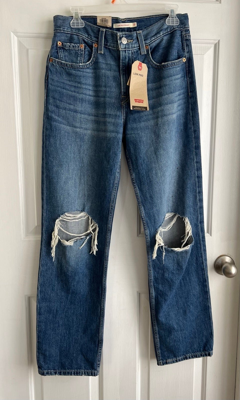 Promotions  Levi’s low pro straight jeans women’s size 